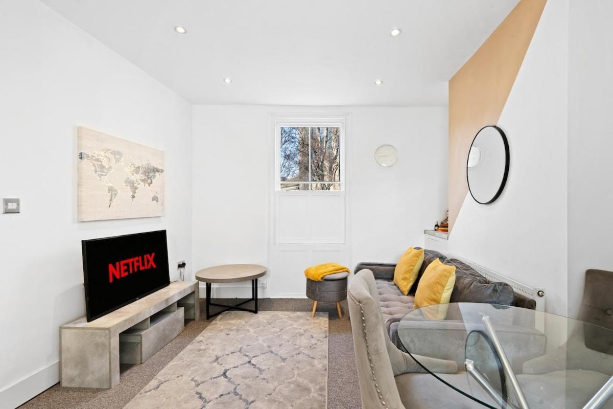 Canary Wharf - Contractors - 4 Bed Apartment